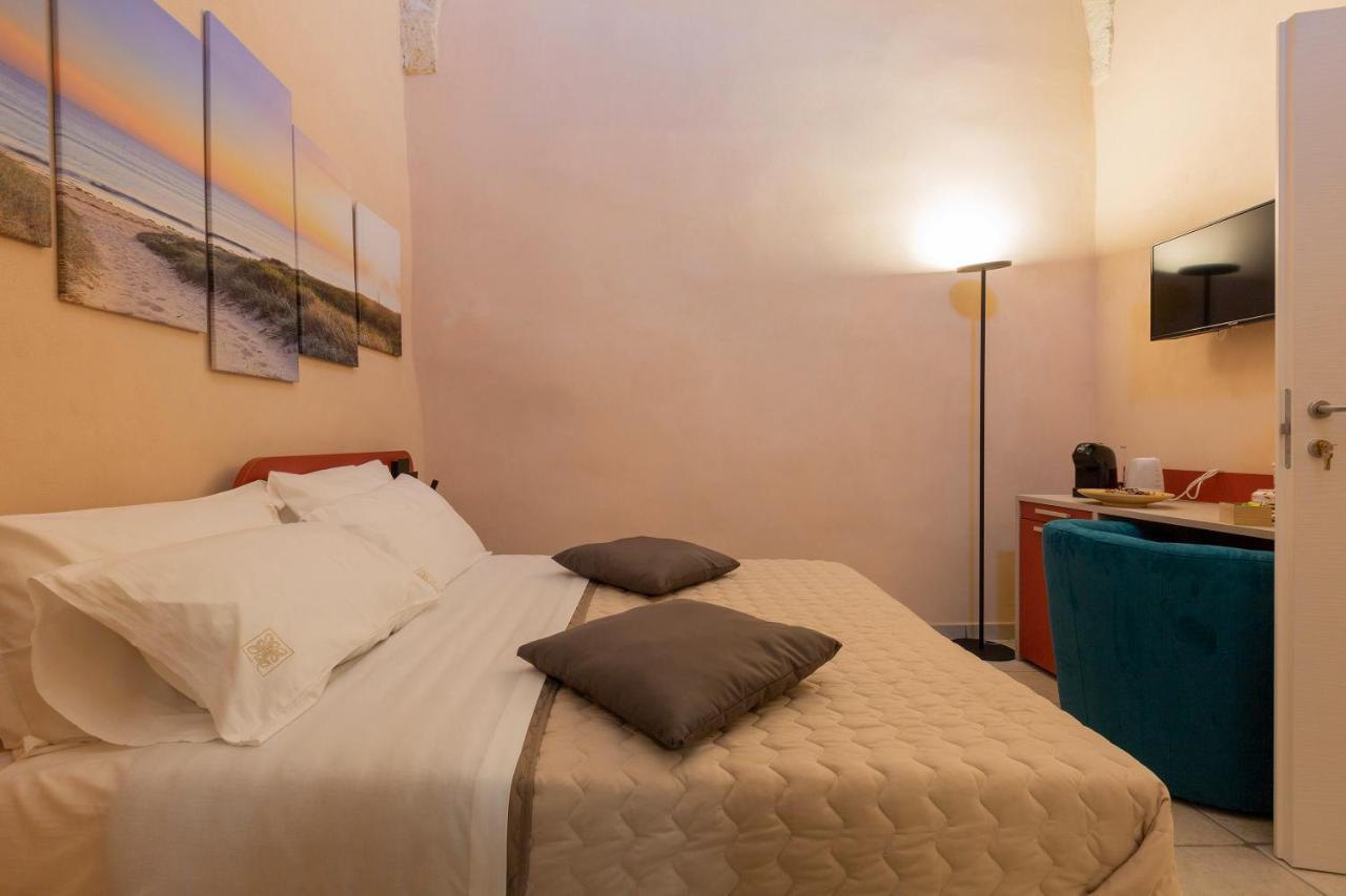 Terrae Rooms Rental Mesagne Bagian luar foto