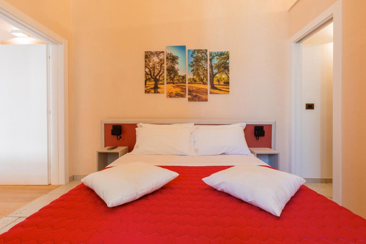 Terrae Rooms Rental Mesagne Bagian luar foto
