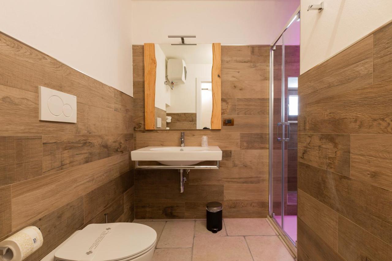 Terrae Rooms Rental Mesagne Bagian luar foto