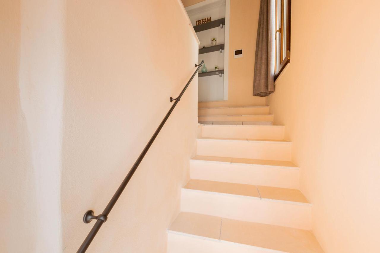 Terrae Rooms Rental Mesagne Bagian luar foto