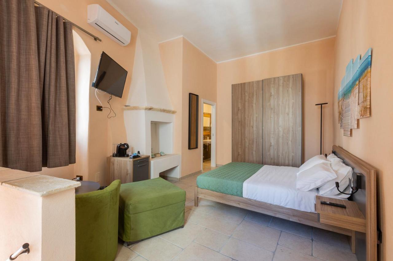 Terrae Rooms Rental Mesagne Bagian luar foto