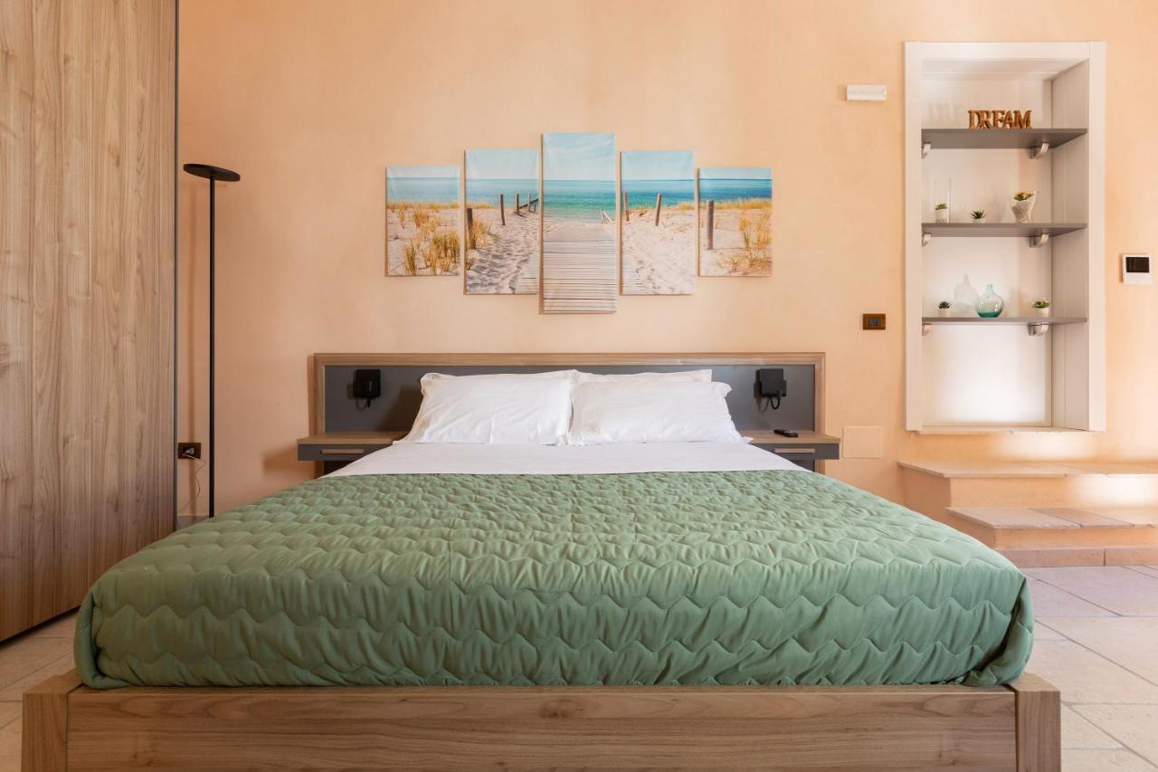Terrae Rooms Rental Mesagne Bagian luar foto
