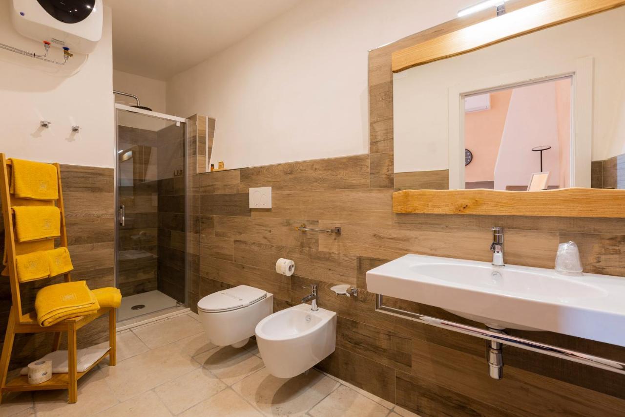 Terrae Rooms Rental Mesagne Bagian luar foto